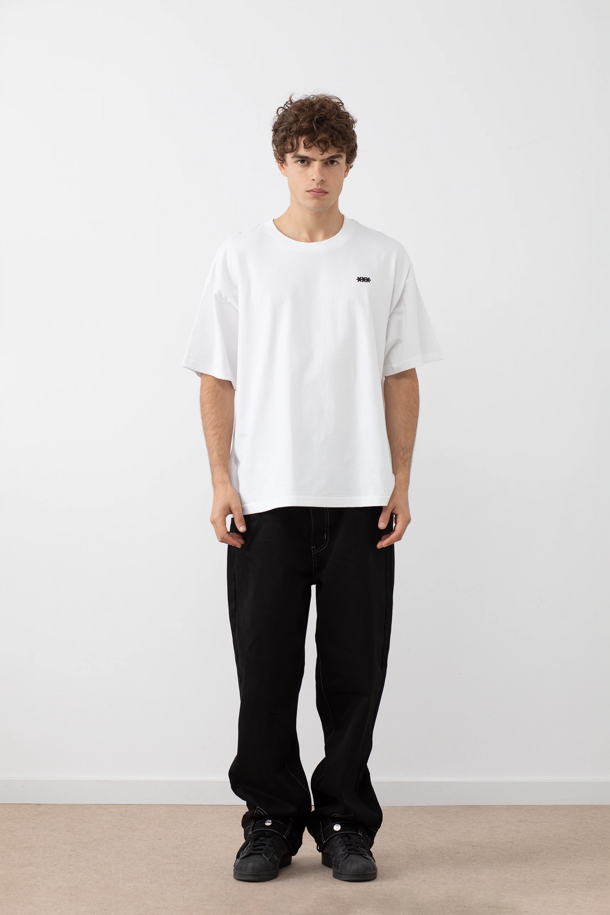 DAILY *** WHITE
