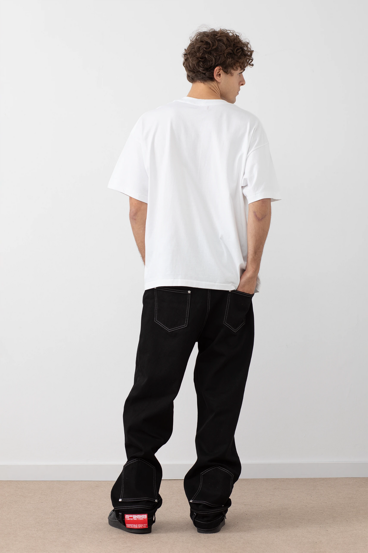 DAILY *** WHITE