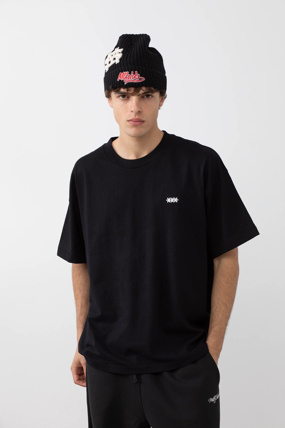 DAILY *** BLACK
