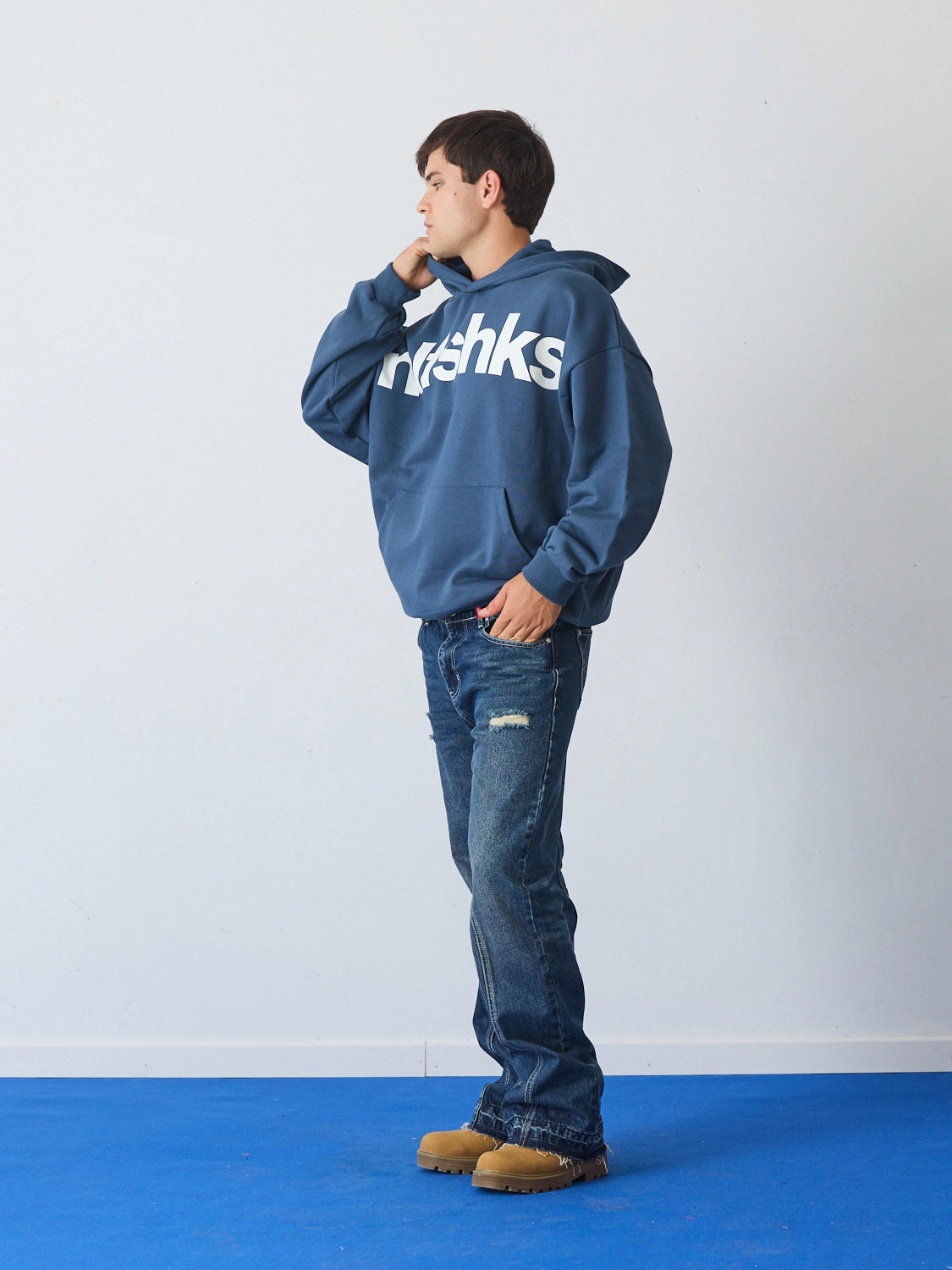Washed knees denim